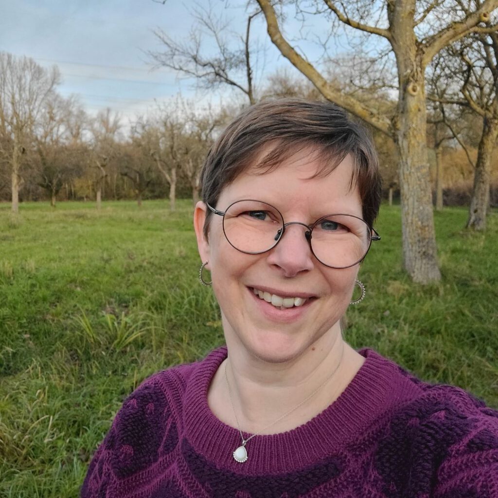 Susanne mit ihrer neuen Brille